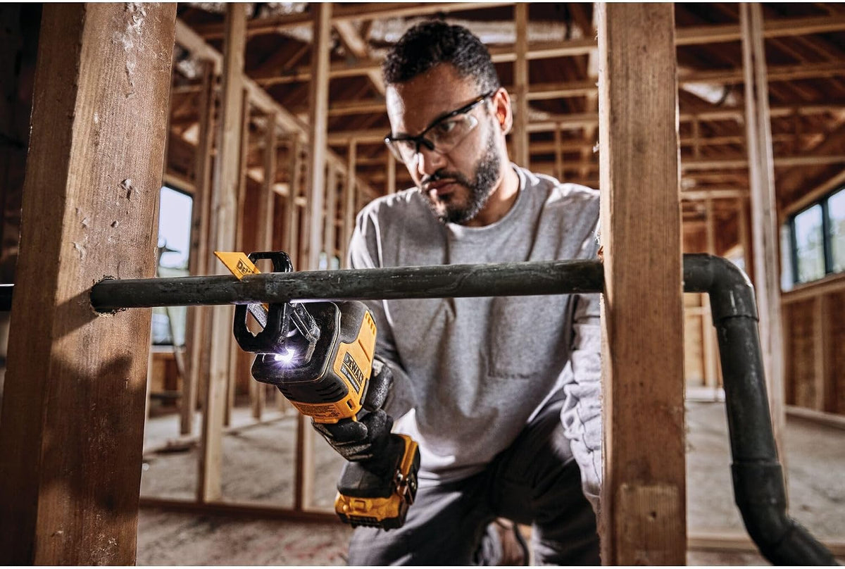 DEWALT ATOMIC 20V MAX One-Handed Reciprocating Saw, Tool Only (DCS369B)